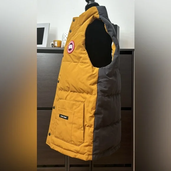 Canada Goose Regeneration Freestyle Vest - Picture 6 of 14